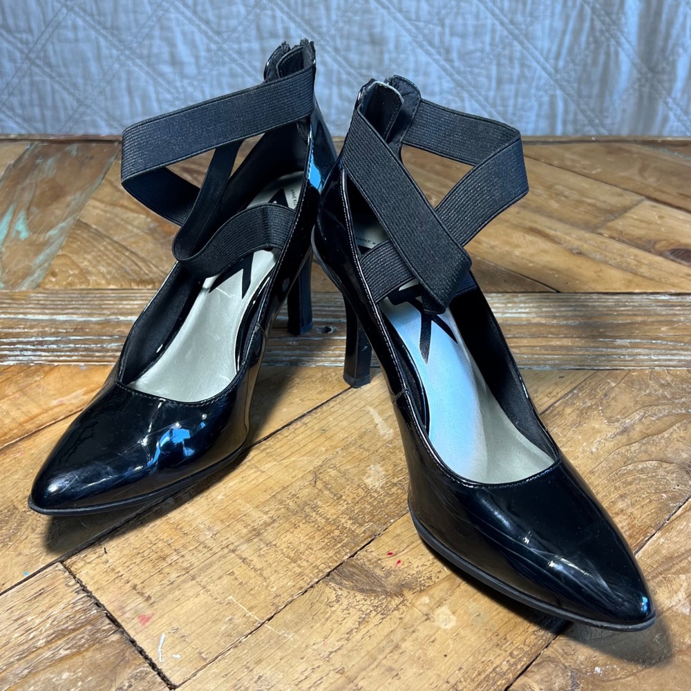 Anne Klein Sport‎ Black Patent Leather Elastic Strap Heels Size 7M